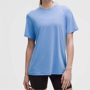 Lululemon Jersey Training Short-Sleeve Shirt
Pool Party Size 4